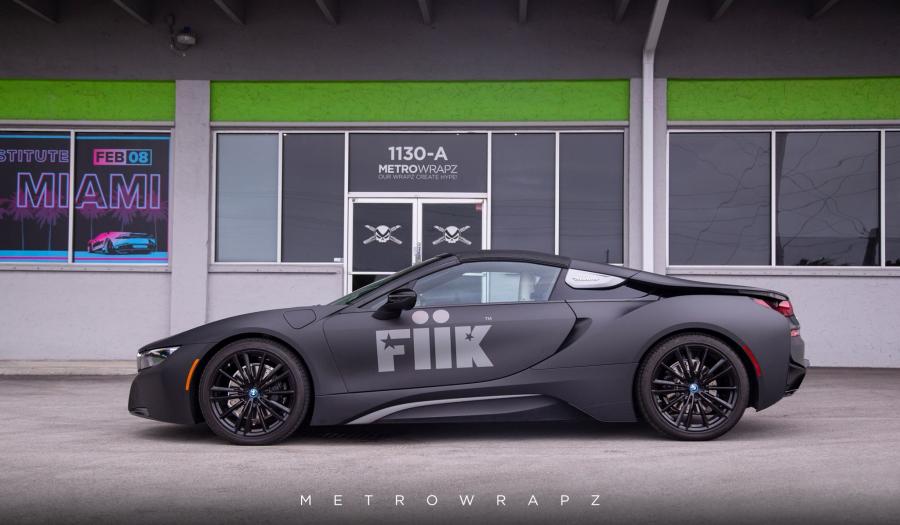  BMW i8 FiiK by MetroWrapz 2019 года  (фото 3 из 9)